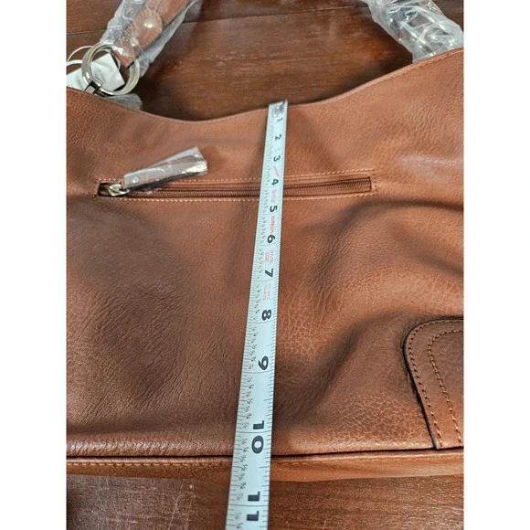 Alyssa Hobo Shoulder Bag Womens Large Brown New Hook Hardware - Picture 8 of 9